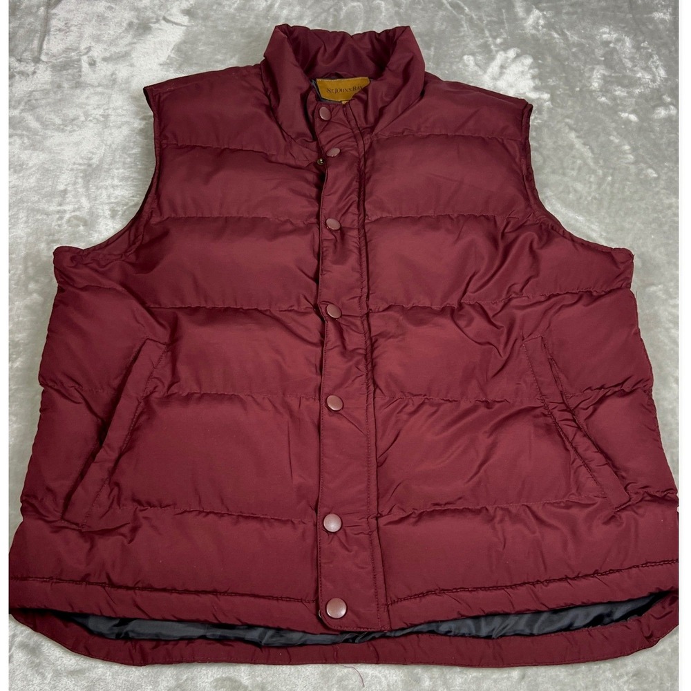 St. John's Bay Mens Large Burgundy Lightweight Puffer Vest Full Zip Snap Front